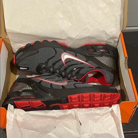 Nike Air Max Torch 4 Dark Grey/Metallic Silver/Red Men’s Size 11.5 - Picture 6 of 8